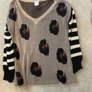 Amaryllis sweater size small